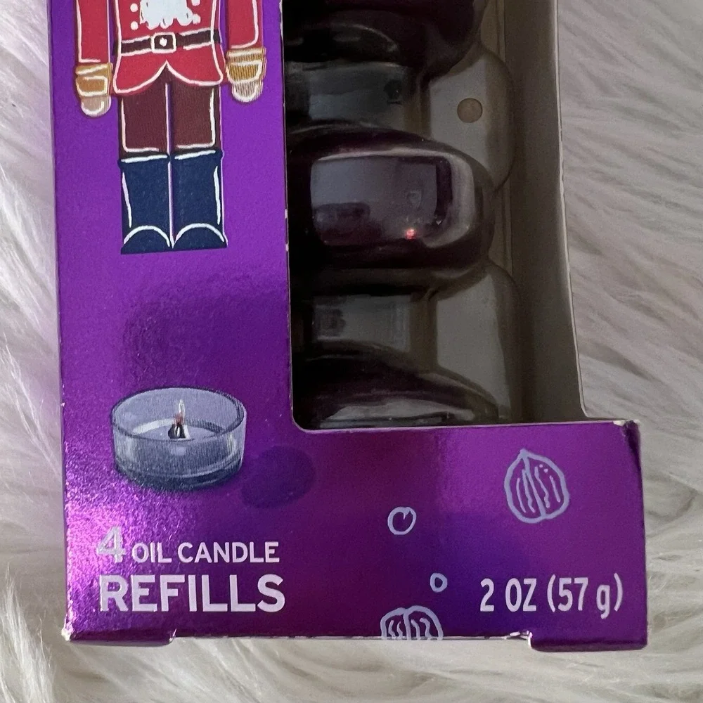 4 Glade Scented Oil Candle Refills‎ Nutcracker Crunch Walnut Mocha Retired NOS